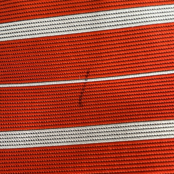 Brooks Brothers 100% Silk Ascot scarf, for Men or Women. - Picture 6 of 6